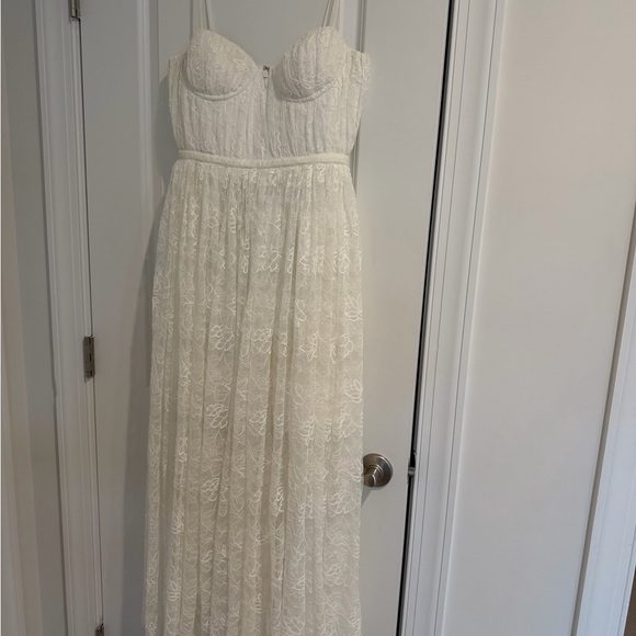 Sau Lee Selena Lace Long Evening Dress - Picture 7 of 8